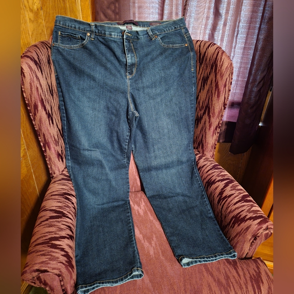 Gloria Vanderbilt Amanda Dark Blue Straight Leg Jeans